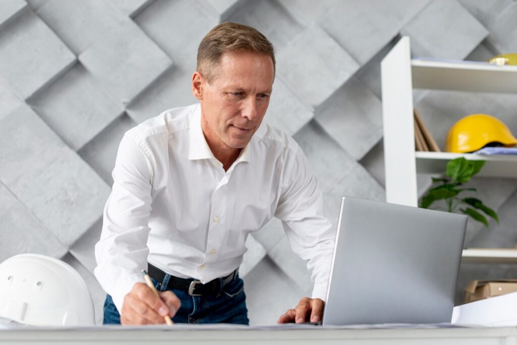 Wybór odpowiedniego laptopa do zastosowań biurowych i specjalistycznych może być kluczowy dla efektywności pracy